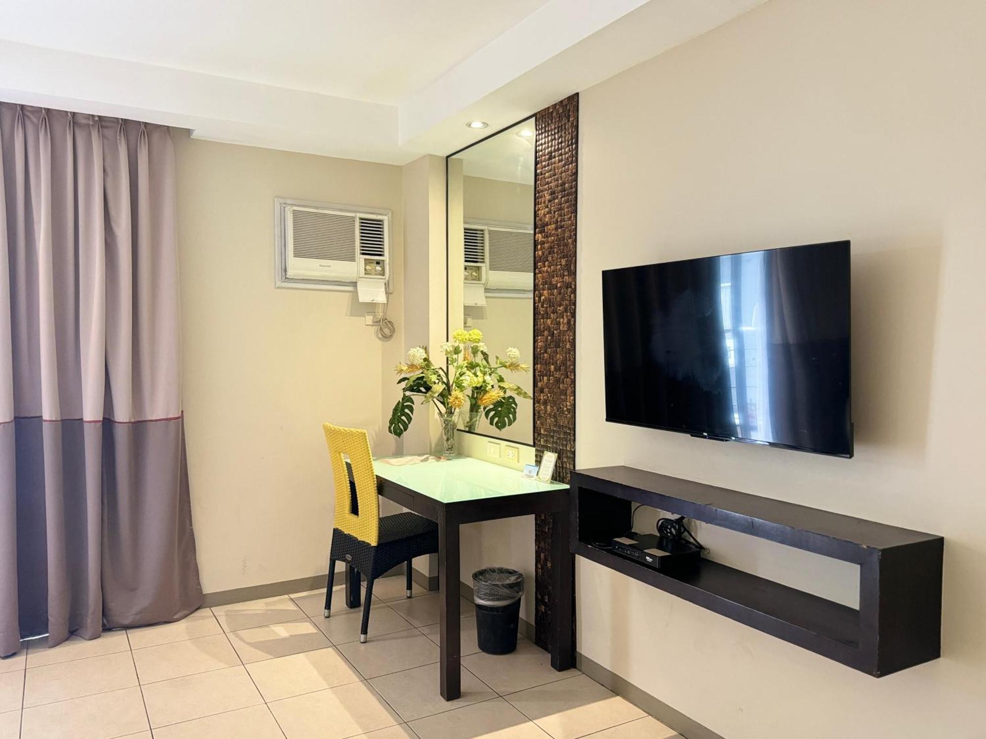 Circle Inn - Iloilo City Center Exteriér fotografie